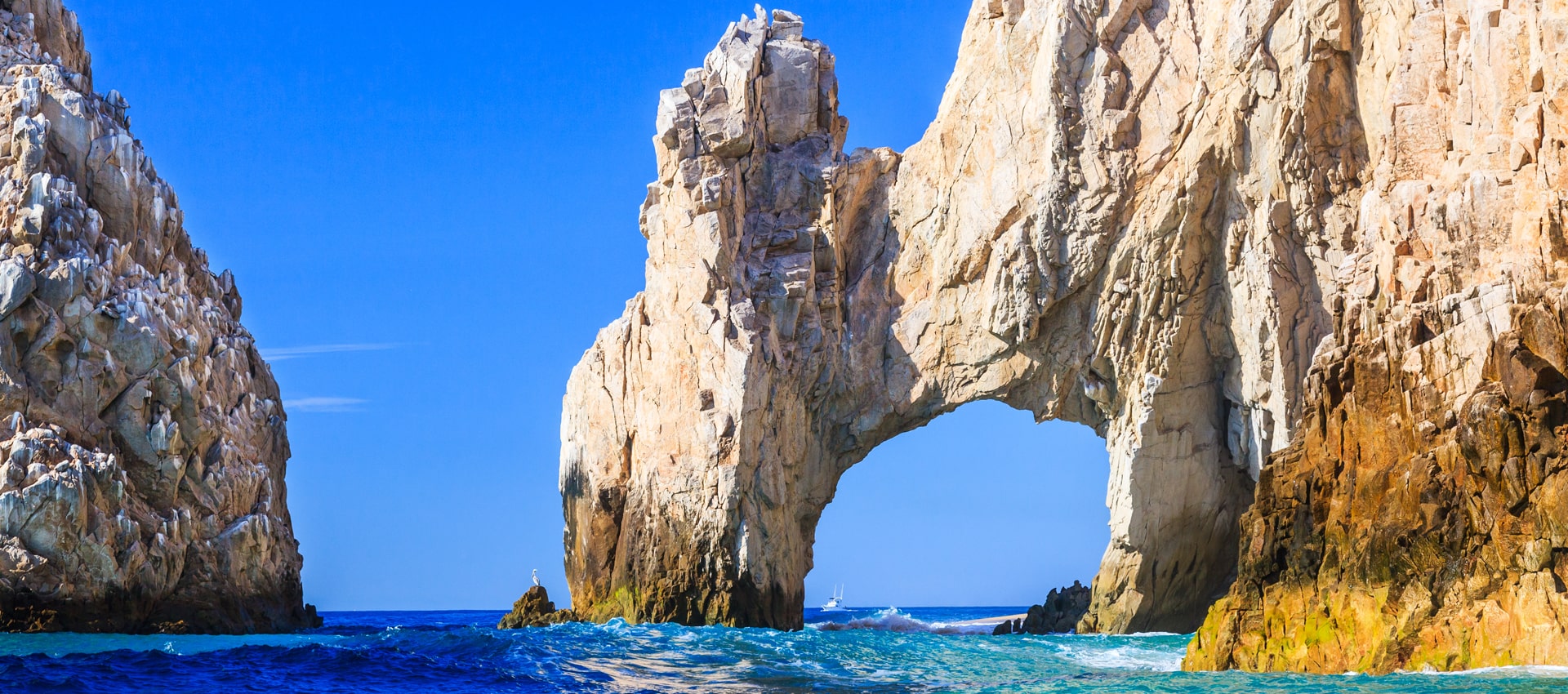 El Arco rock formation on the coast of Los Cabos, Mexico